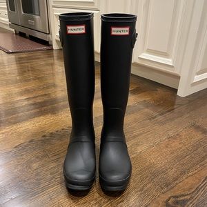 Matte Hunter Boots